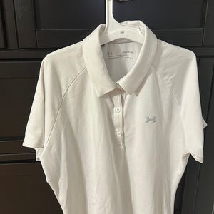 White, Fitted Under amour collard half button shirt.